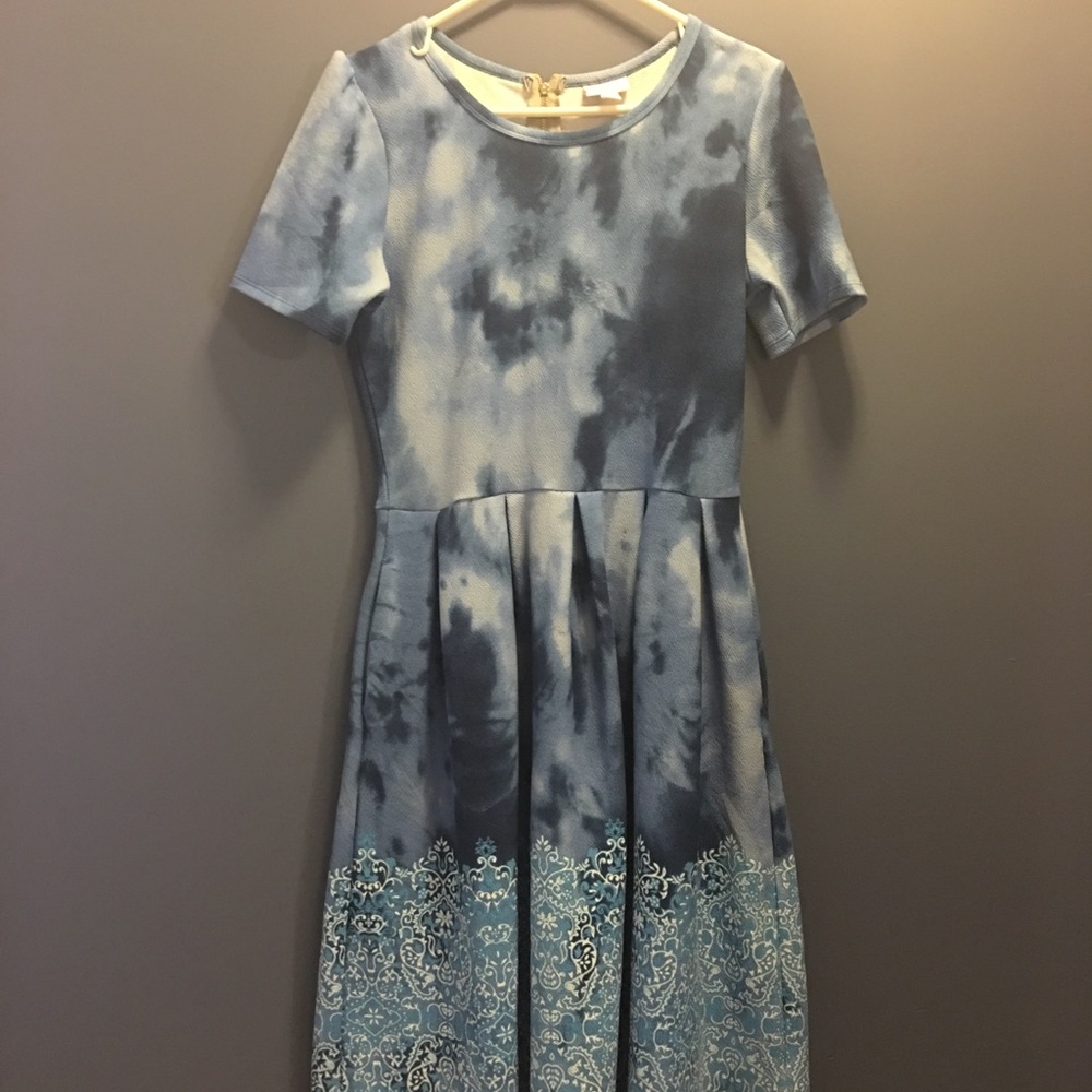 Tie dye lularoe amelia